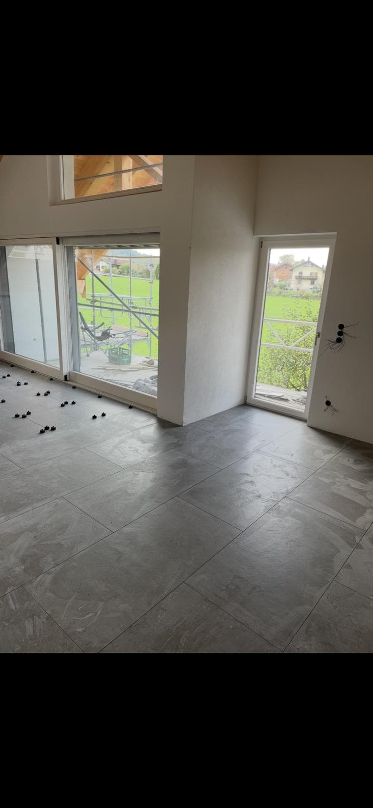 Neubau Wohnküche Teisendorf - 60×120 cm Fliesen 3