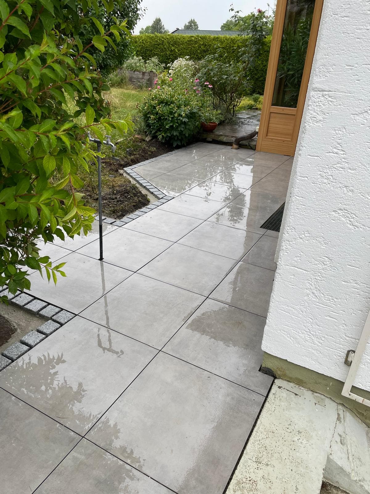 Terrassenplatten mit Drainage-Beton - Saldorf/Surheim 2